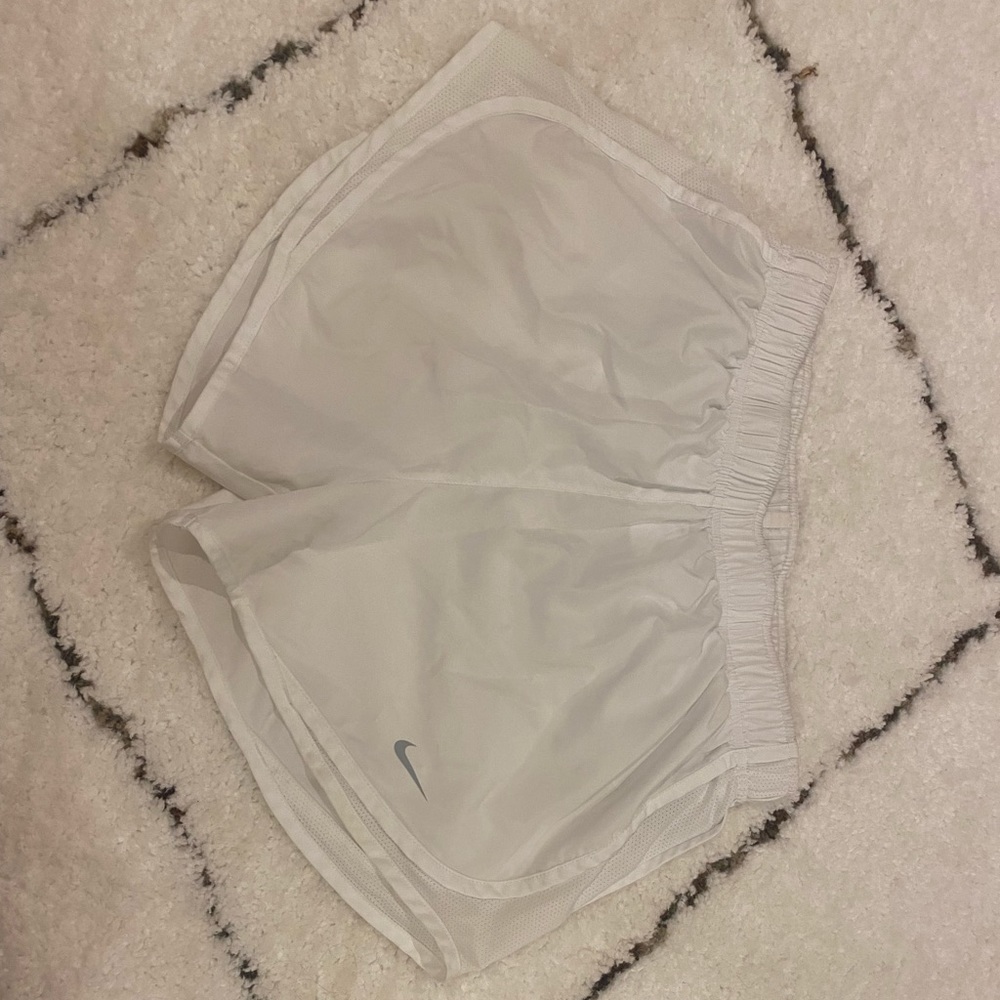 white nike dri fit athletic shorts size medium